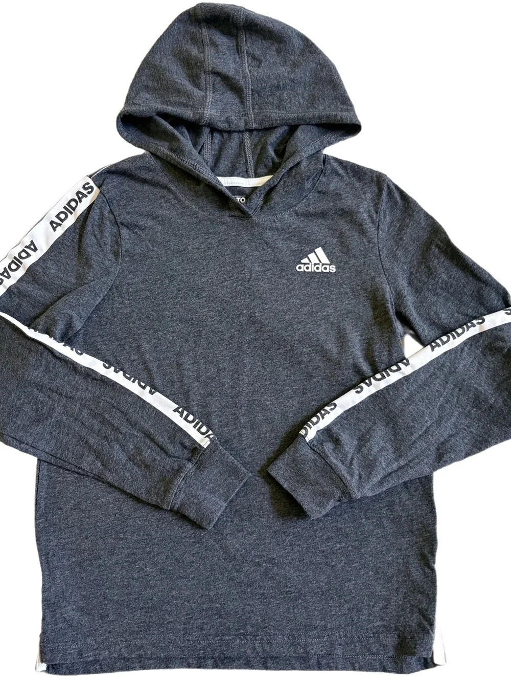 ADIDAS BOYS SIZE 7/8 S TOPS, HOODIES AND JOGGERS CLOTHING BUNDLE IN EUC!